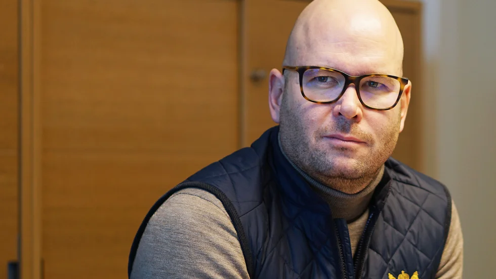 Jon Sjölander (M) är vice ordförande i utskottet för kultur och fritid. Han vill att kommunen ska utreda möjligheten att ge föreningslivet rätt att bedriva försäljning under evenemang i sporthallen.