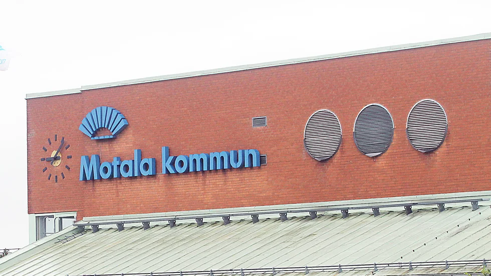 Den berörda chefen själv menar att de haft en dialog under en längre tid angående schemaförändringarna.