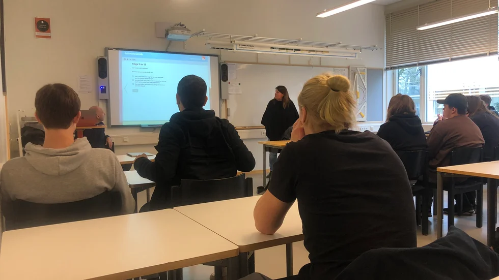 Elever i årskurs 3 på Wisbygymnasiet har utbildats i spelansvar.