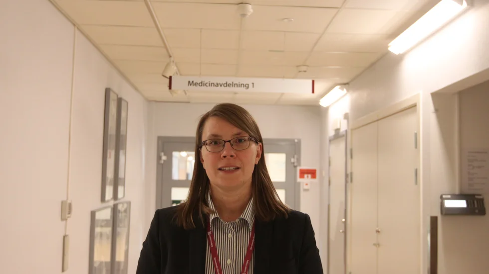 Lasarettets sjukhusdirektör, Johanna Woltjer, medger att IVO har fog för sin kritik av sjukhusets uppföljningsarbete kring utlokaliserade patienter. En omorganisation är på gång, säger hon. 