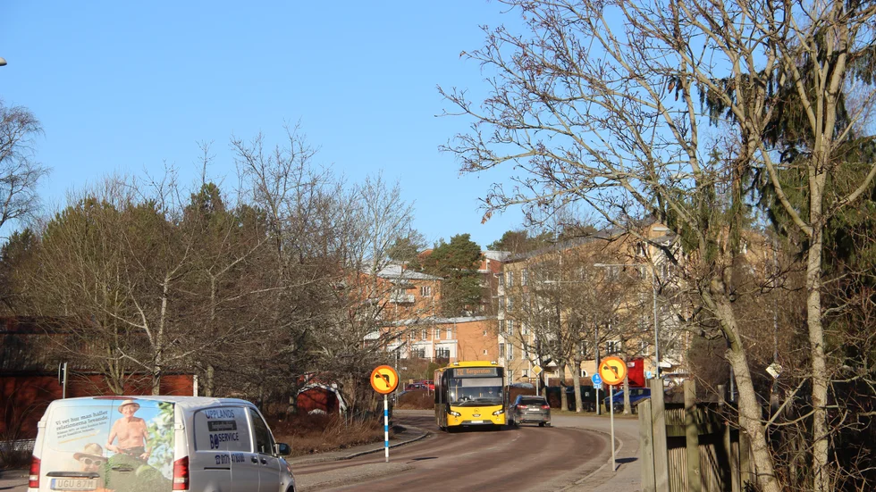 En del åtgärder har redan vidtagits i korsningen JP Johanssons gata-Ingenjörsgatan, bland annat den förlängda refugen.