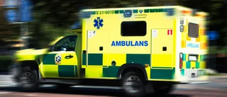 Ambulans tillkallad efter påkörd cyklist