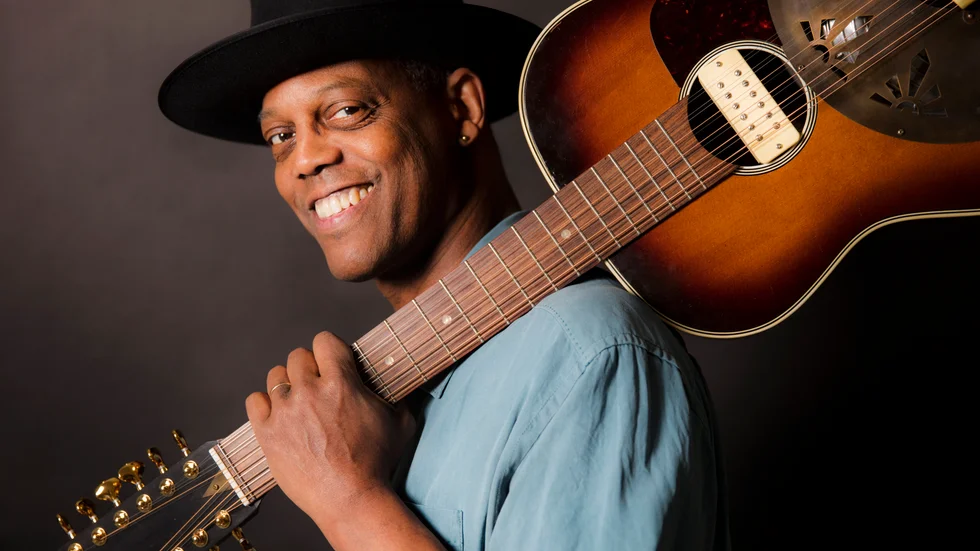 Eric Bibb har inte spelat på Katalin på några år. men på torsdag 5 december är det dags.
