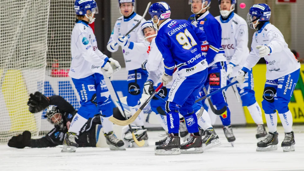 IFK Motala spelade 4-4 borta mot Villa/Lidköping i höstas. Nu är det ny match i Motala på onsdagen och Sportens Jens Bollius och Thomas Augustsson spekulerar kring matchen.