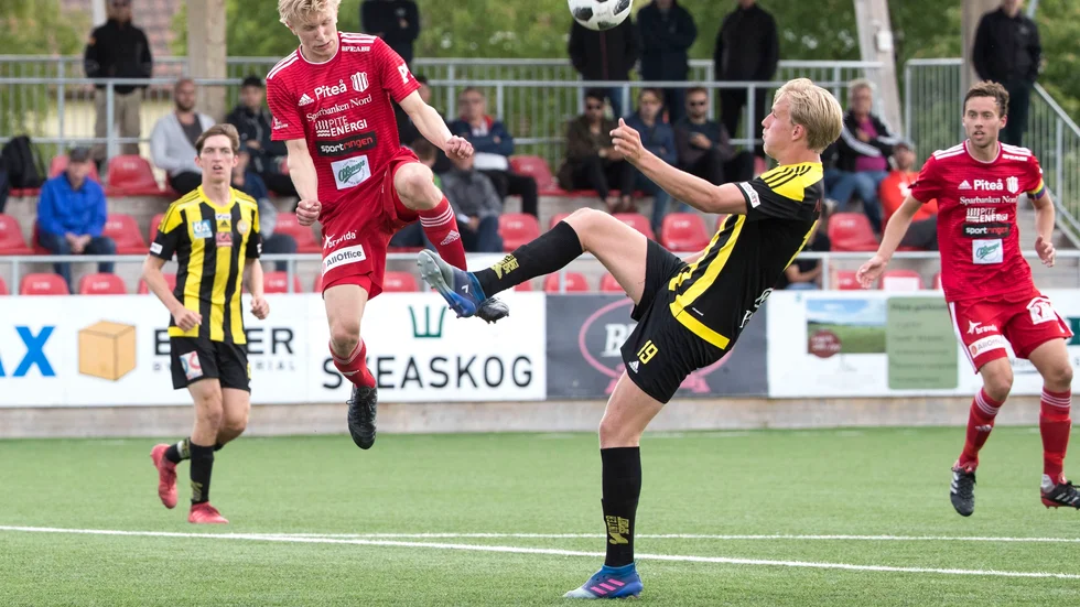 Herman Johansson (till höger) kommer inte att spela med IFK Luleå denna säsong.