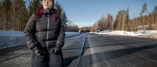 Hon är kritisk mot dålig väghållning