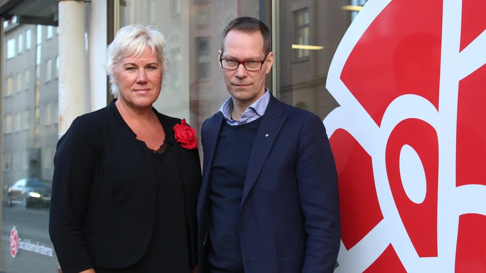 (S) säger nej till en fortsättning med Lagen om valfrihet.
Vi har sett för mycket fusk med skattepengar. Pengar till välfärd, ska gå till välfärd, säger Kristina Edlund och Mikael Sanfridson.