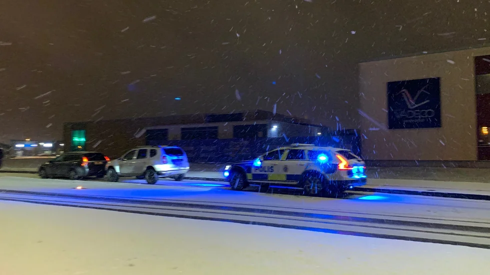 Polis var på platsen efter olyckan.