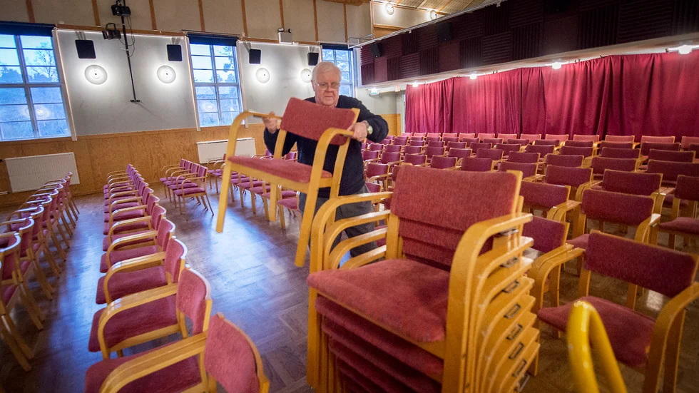 Mikael Karlström hoppas få till en hopfällbar teleskopläktare när gamla Folkets hus renoveras.