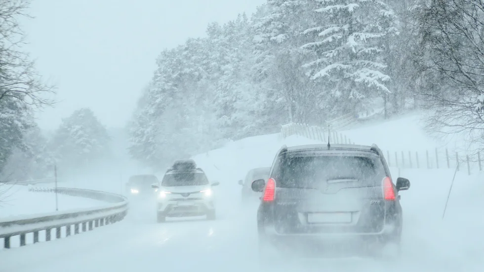 I stora delar av länet kommer det att snöa en del under morgonen. 