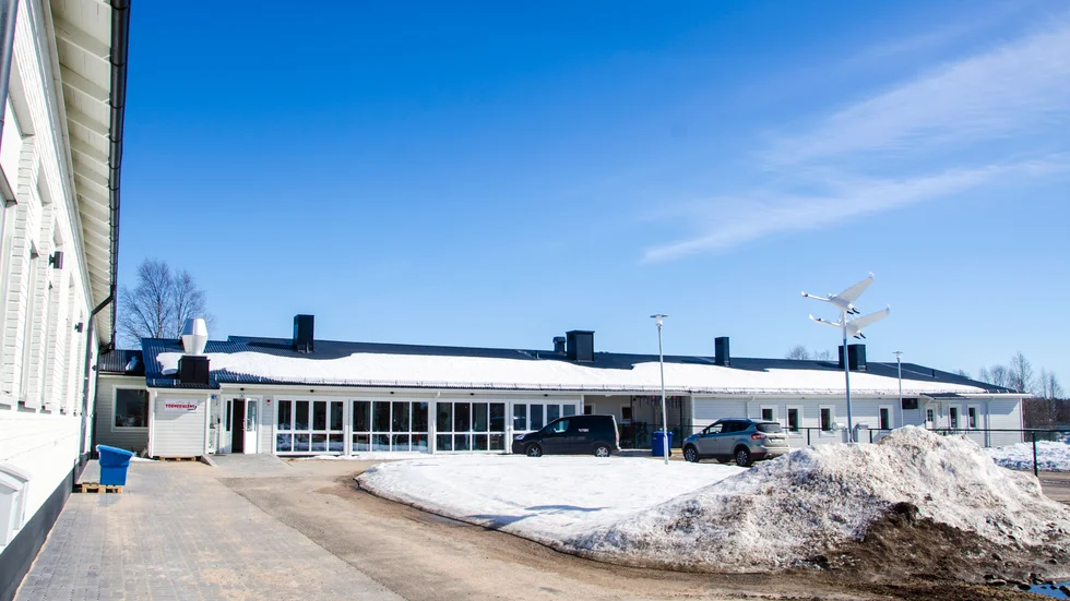 Kommunstyrelsens beslut i Pellofrågan får inte verkställas innan förvaltningsrättens utredning är klar.