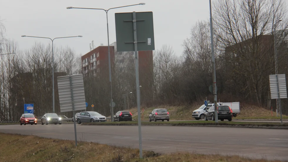 Gamla Övägen ska bli ljusare igen kvällstid.