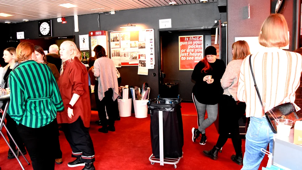 Det var många som valt att fira internationella kvinnodagen på Folkets bio i Luleå - ett heldagsarrangemang med film av kvinnliga regissörer och huvudrollsinnehavare, samtal och musik. 
