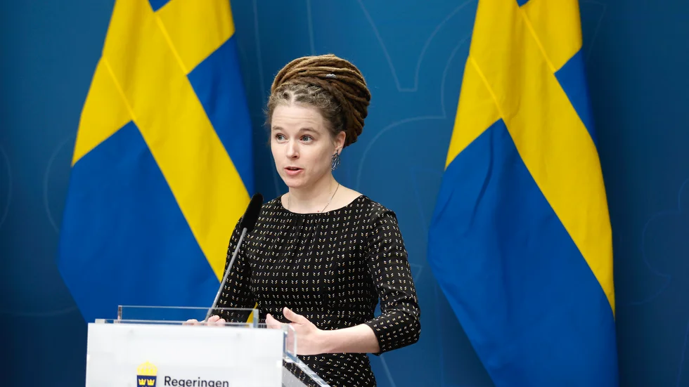 Kultur- och idrottsminister Amanda Lind (MP) presenterar ett stöd på en halv miljard kronor till idrotten.
