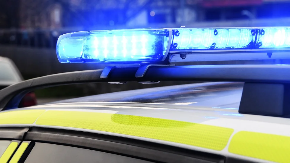 Polisen stängde ungdomsfesten.