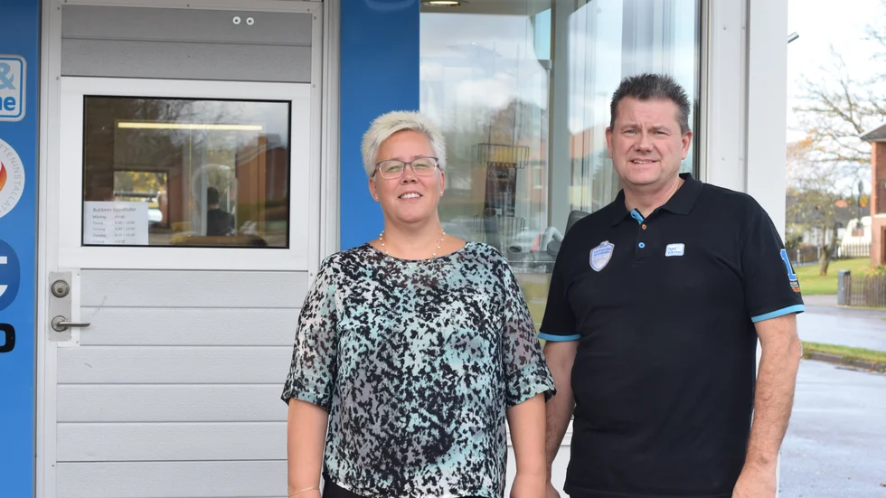 Susanne och Henrik Karlsson äger Kisaföretaget Karlssons El & VVS vars medarbetare medverkar i den andra säsongen av "Drömmen om slottet".