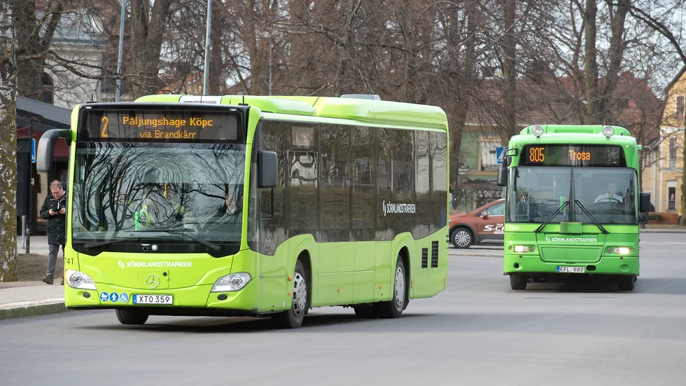 Kollektivtrafiken region Sörmland svarar på insändare om försenade bussar.