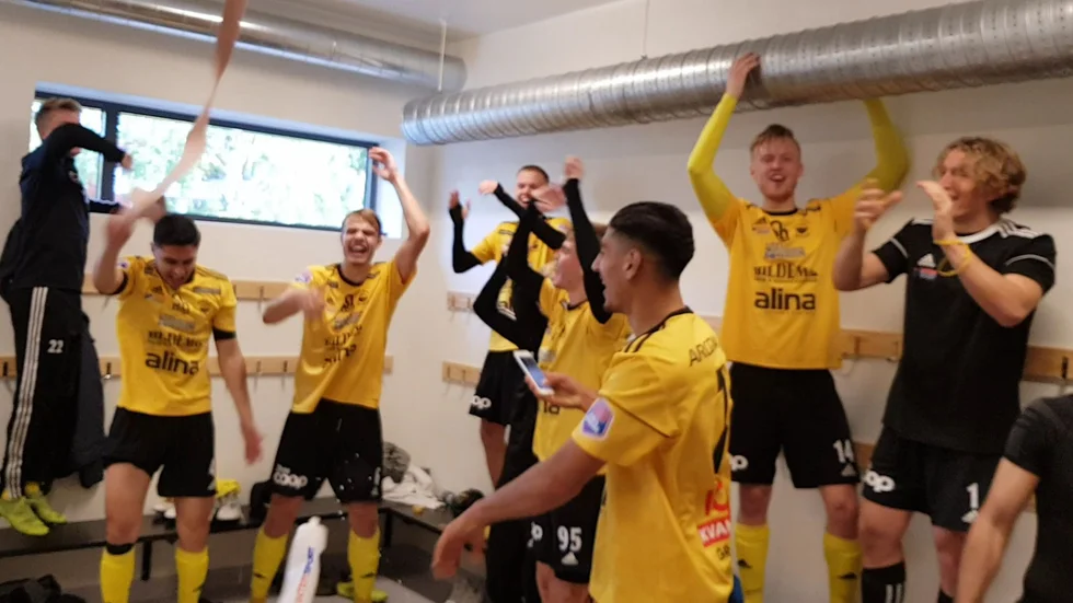 Gusk firar.