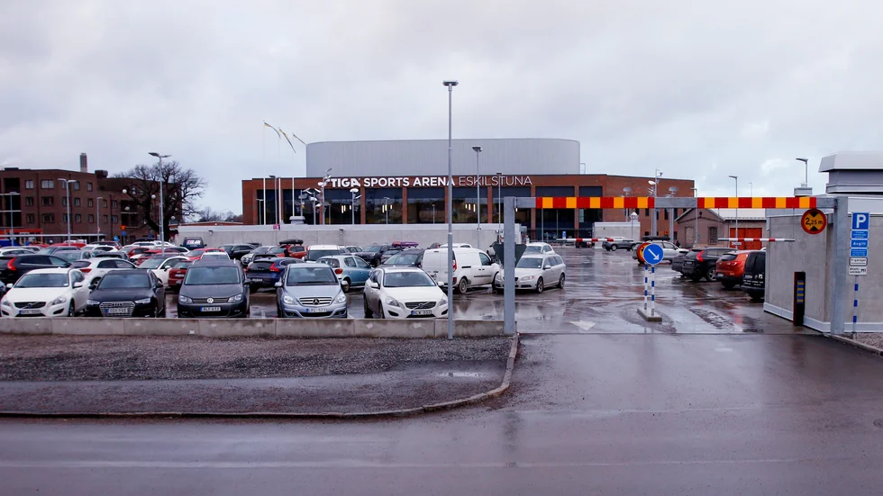 Ny detaljplan över Munktellstaden väcker en viss oro bland alla som är vana vid att parkera här - ska antalet p-platser bli färre snart?