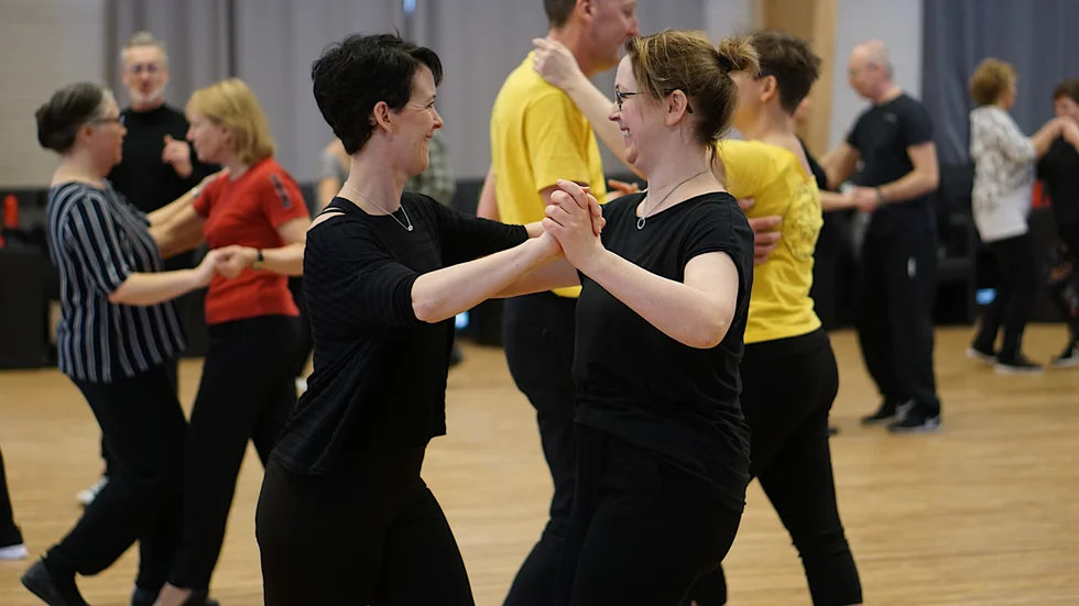 Dansglädje under förmiddagens workshops.