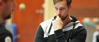 "Tar ett steg framåt och två steg bakåt"