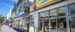 Bråk på Mcdonalds - polisen fick medla