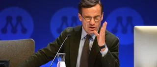 Blickar Moderaterna bara högerut?