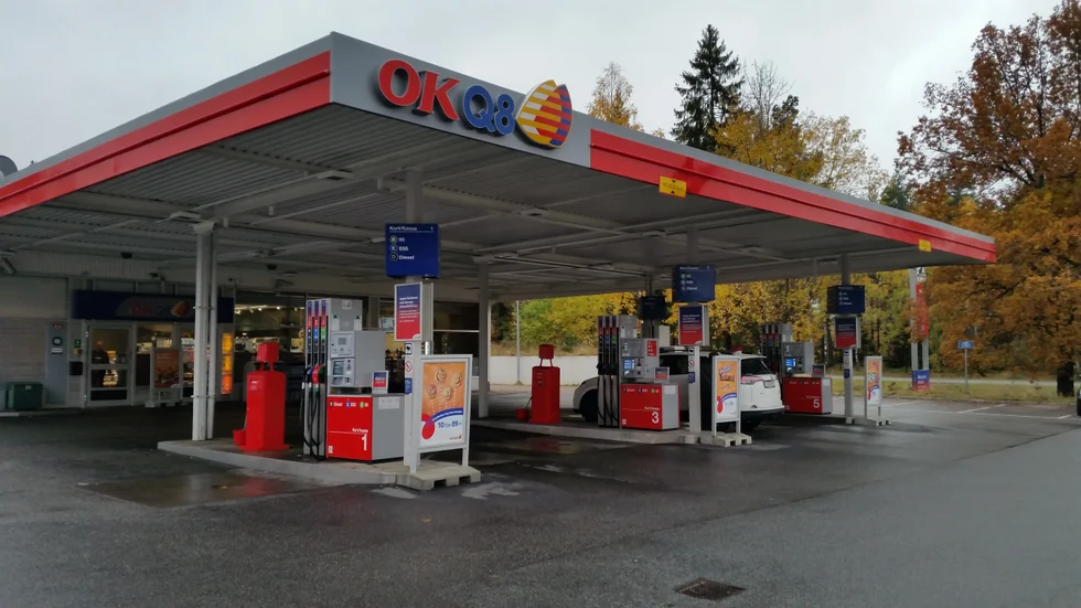 OKQ8 kommer ersätta de som drabbats av vattenpumpen.