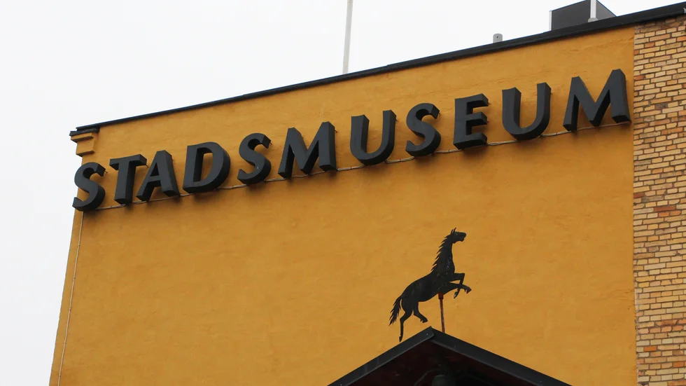 Inte första gången det stormar om en utställning.
