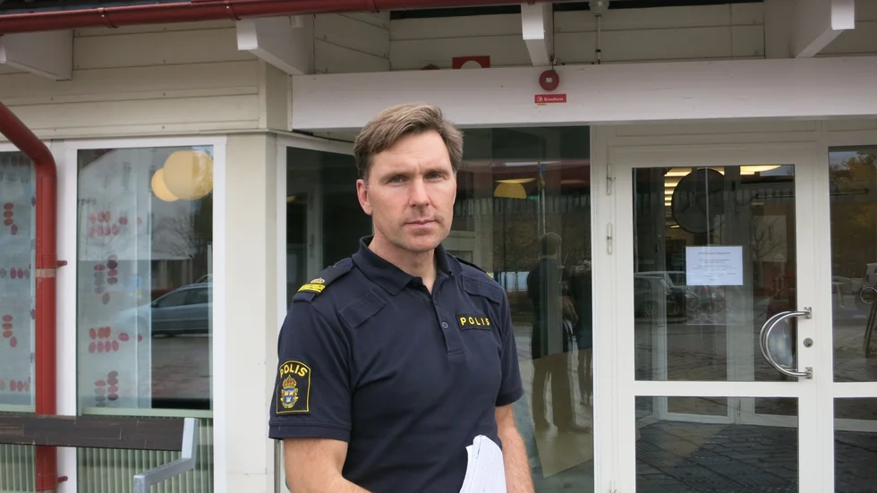 Jonas Junered säger att de fått in mycket bra material att arbeta vidare med i utredningen om bildbränderna och explosionen.