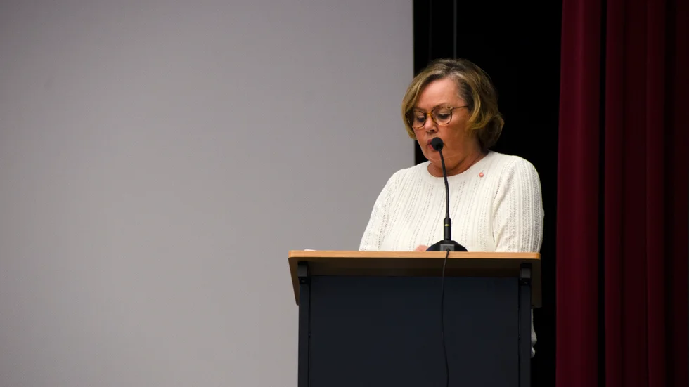Birgitta Larsson (S) var först ut i talarstolen och presenterade koalitionens budgetförslag.