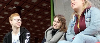 Barn till högutbildade väljer oftare högskola