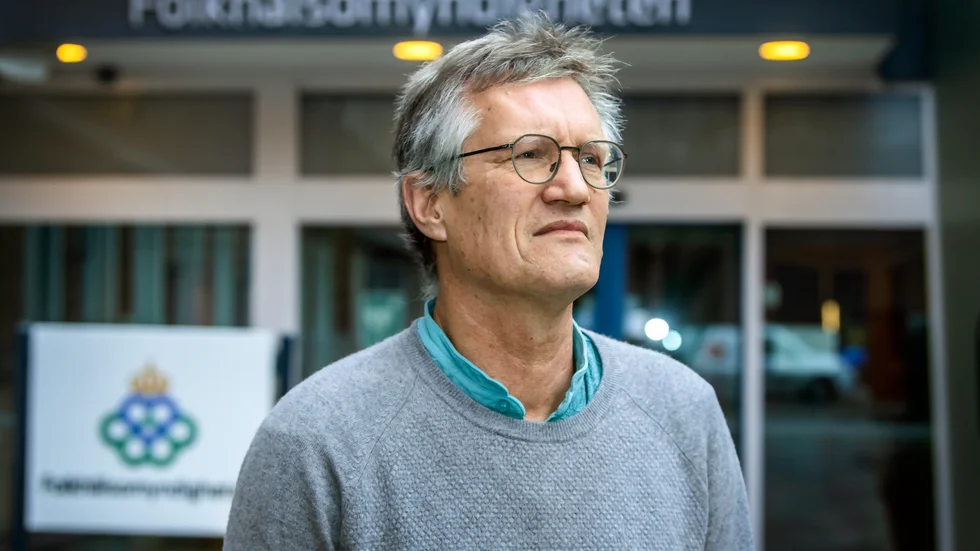 Statsepidemiolog Anders Tegnell har ingen enkel uppgift. Men Folkhälsomyndigheten behöver ta befogad kritik på allvar.