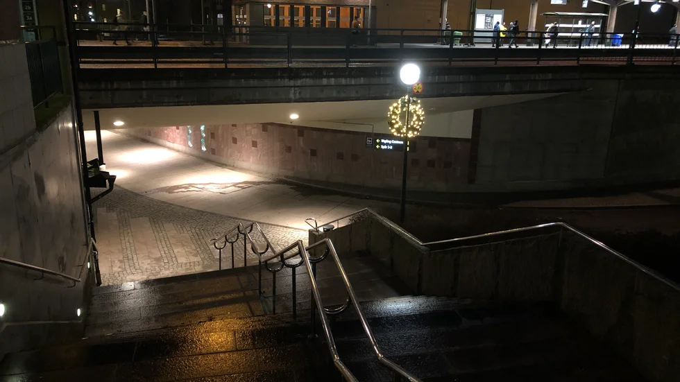 Nu har de sex unga män som i januari åtalades för flera brott som utspelat sig på Mjölby resecentrum i höstas fått sin dom.