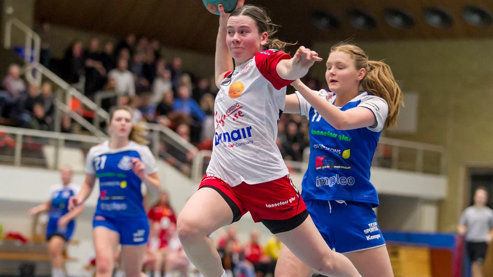 Ellen Storm Edholm gjorde elva av VHF:s mål.