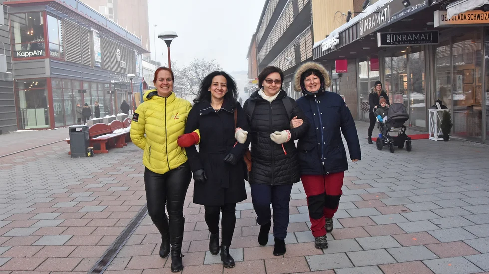 Kvinnorna är på frammarsch i Bodens rotaryklubb. Lisa Nyström, president, Laila Alsaadi, Andreea Masec, och Simonetta Barbieri. 