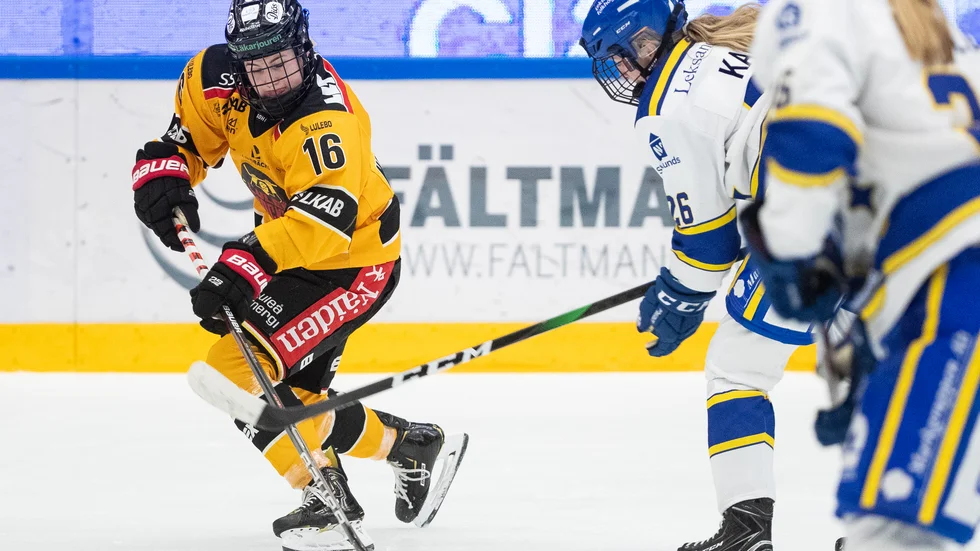 Petra Nieminen gjorde ett mål och fyra assist i segern.