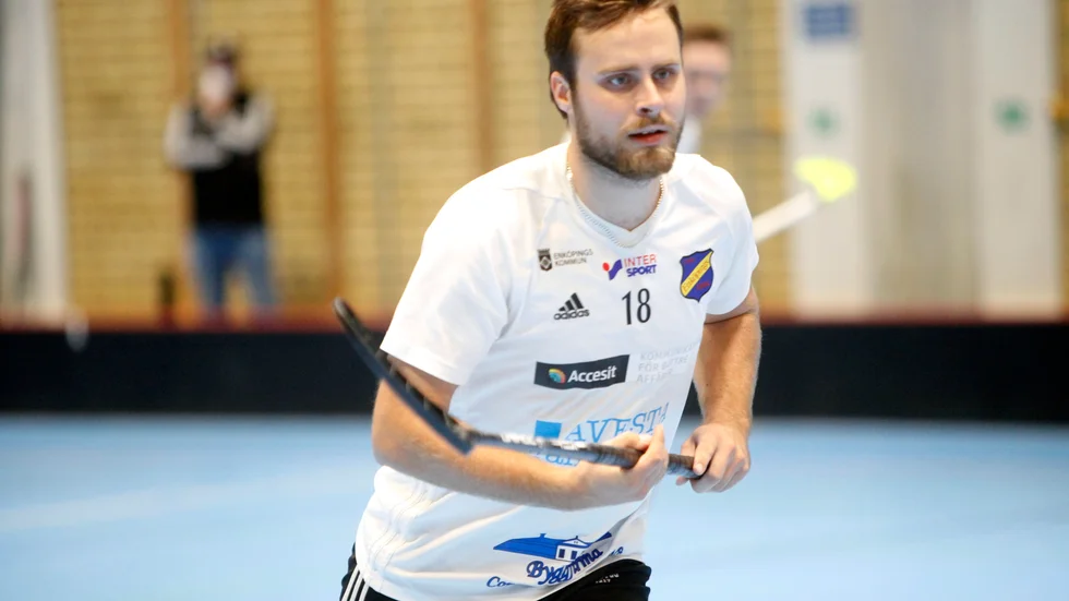 Linus Sjöquist slog till med ett hattrick i bortamatchen mot Almunge.