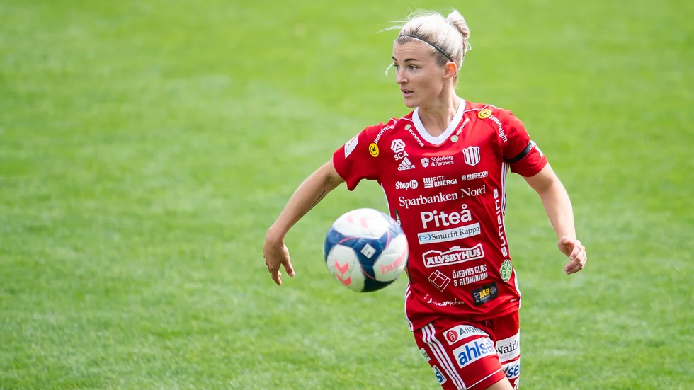 Emelie Lövgren flyttar till Bergen för spel i Arna-Bjørnar.
