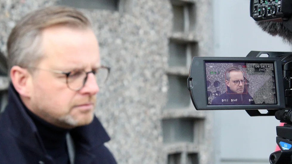 En bekymrad inrikesminister, Mikael Damberg (S) besökte på fredagsförmiddagen bland annat polisen i Norrköping.