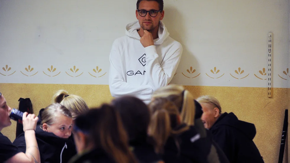 Robin Näsström anmälde sitt intresse och nu är han tränare för FBC Nyköping.