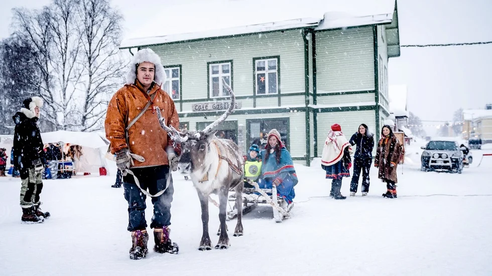 Rensläde är ett av inslagen under Jokkmokks julmarknad.