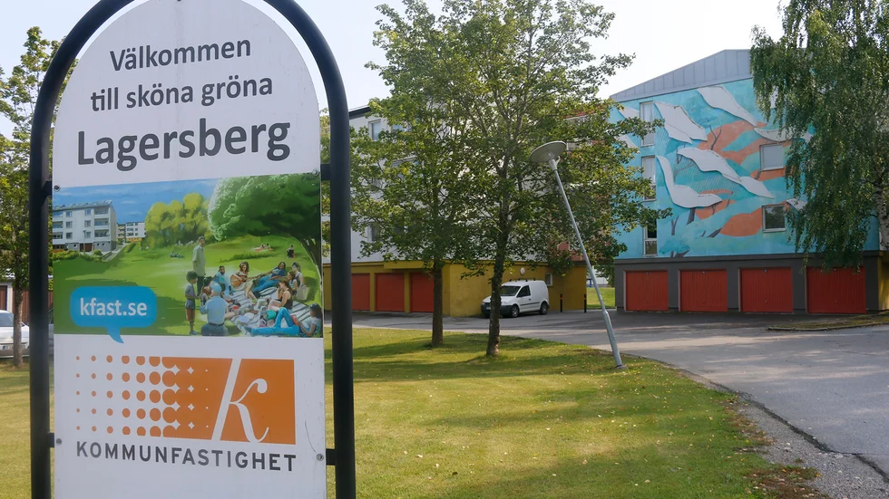 Insändarskribenten är kritisk till att Eskilstuna kommun säljer ut allmännytan.