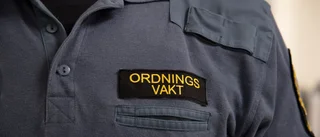Kvinna misstänkt för våld mot tjänsteman