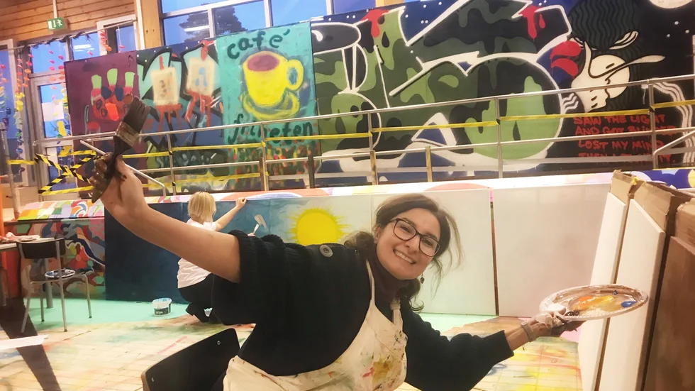 Shahrzad Ebrahaimi är nyanländ från Iran och har bott 15 månader i Sverige. Hennes man och bröder blev torterade och fängslade i över ett år i hemlandet. 