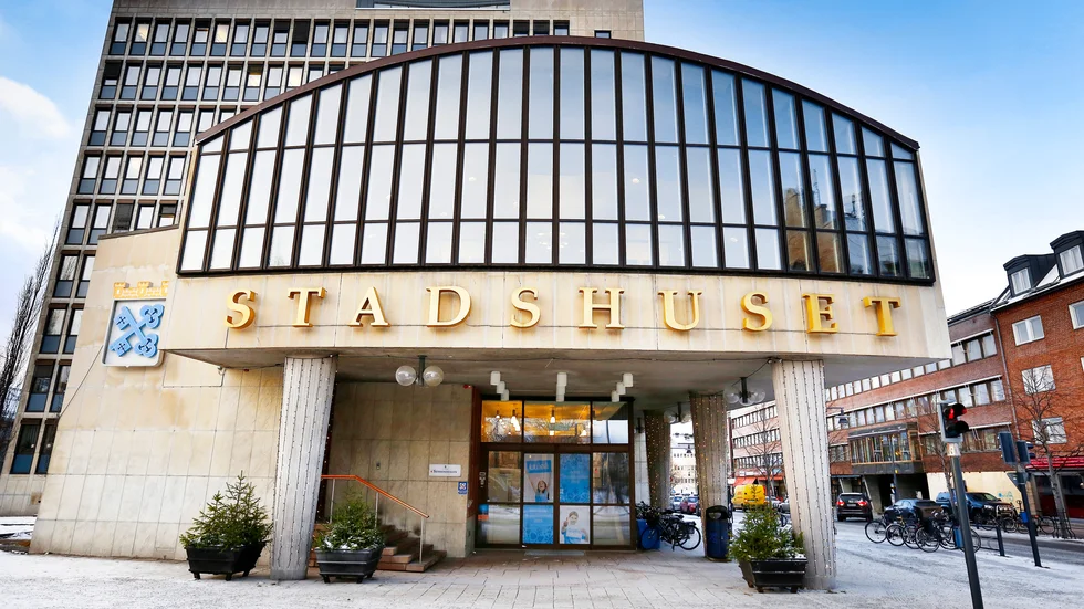 Politikerna har fått chefstjänstemännens budget presenterad för sig, det skedde i onsdags i stadshuset i Luleå kommun. 