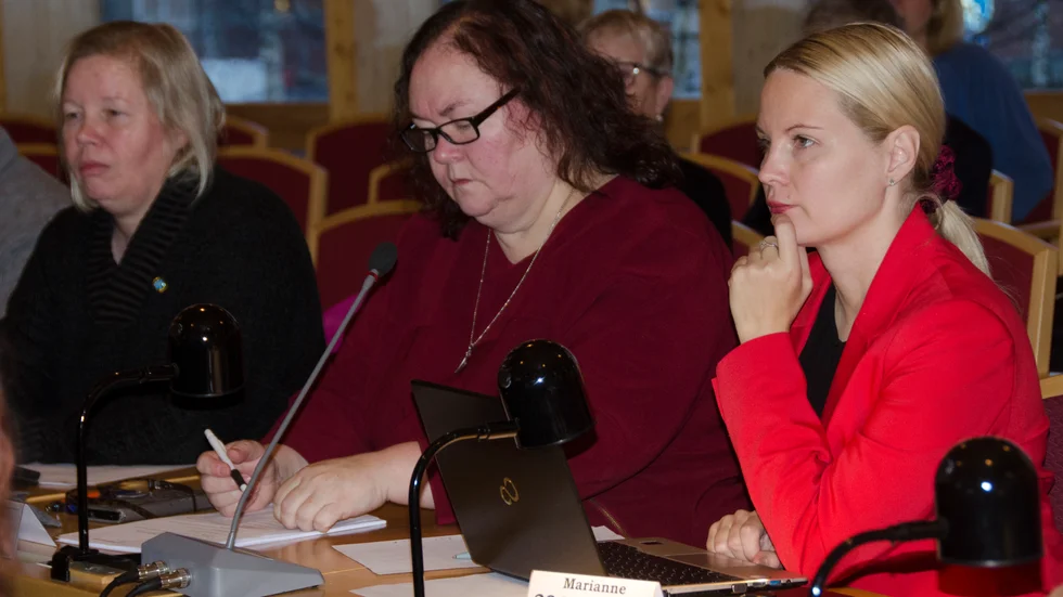 Susanne Darengren, Kristina Karlsson och Marianne Sandström vid senaste sammanträdet i kommunfullmäktige.