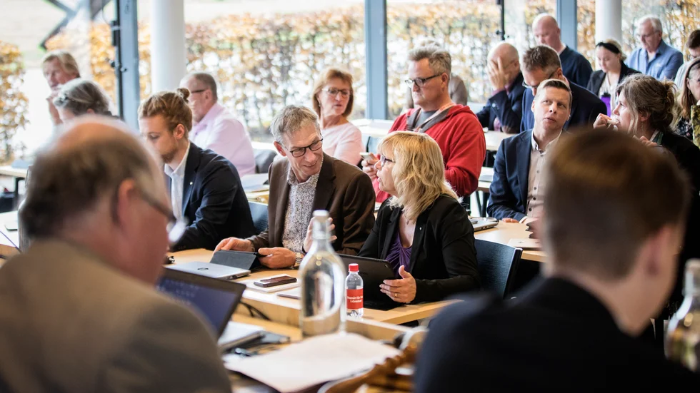 Med 0,6 utmaningar i snitt per år i landet blir beslutet att återinföra utmaningsrätten här på Gotland inget annat än plakatpolitik och resursslöseri.
