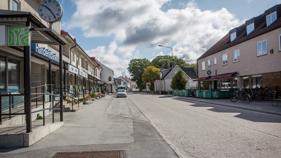 Under flera år har fastighetslokalen som tidigare var elkedja varit till salu. 