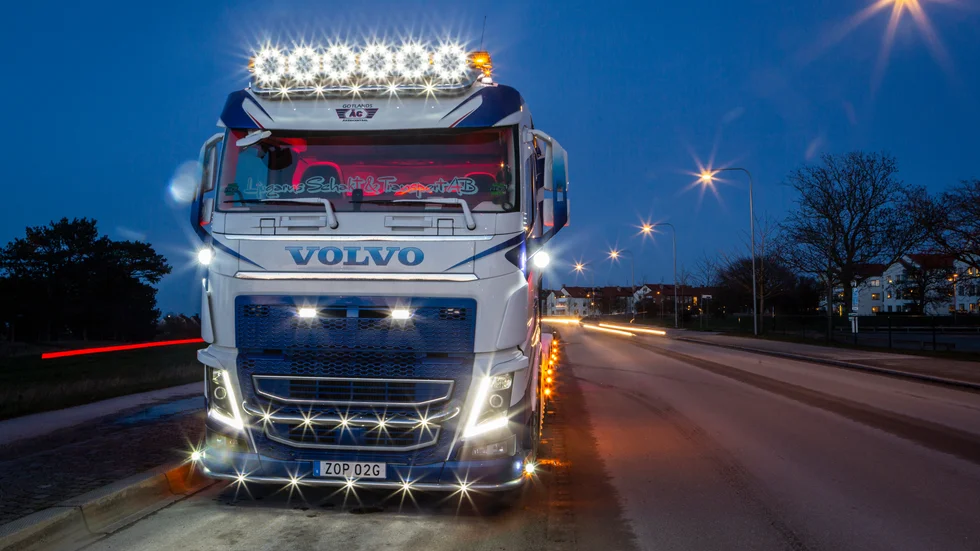 Keps, solskydd och extra belysning. Att det blev en Volvo som byggdes om var en självklarhet för Robert Karlsson. 